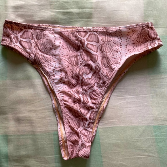 SHEIN Other - Bikini bottom